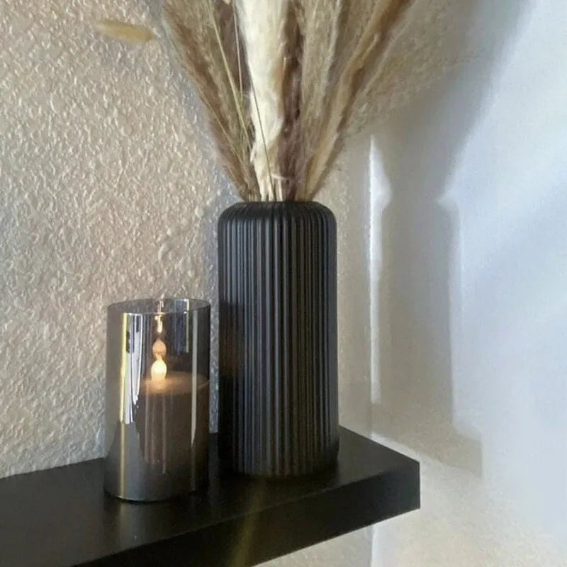 1Pc Chic Striped Ceramic-Look Plastic Vase for Flowers - Durable, Easy-To-Place Decorative Floral Display Piece